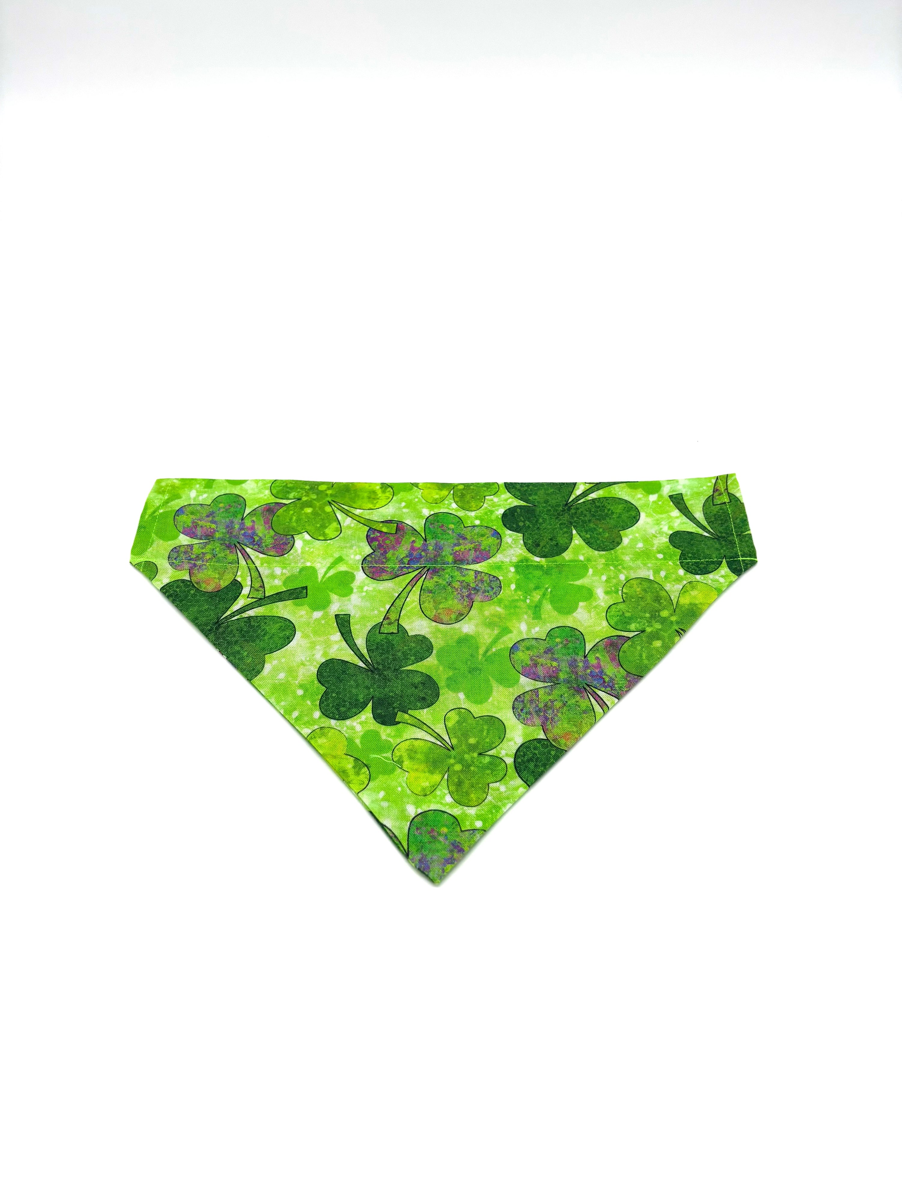 St. Patrick’s Shamrocks Slip Over Collar Bandana
